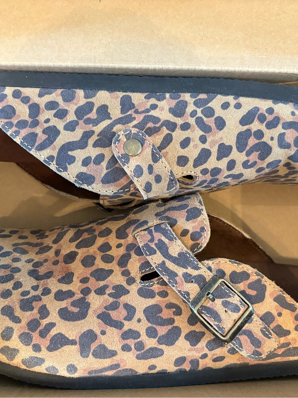 White Mountain Bari Leopard Suede Clogs - Brown Leopard